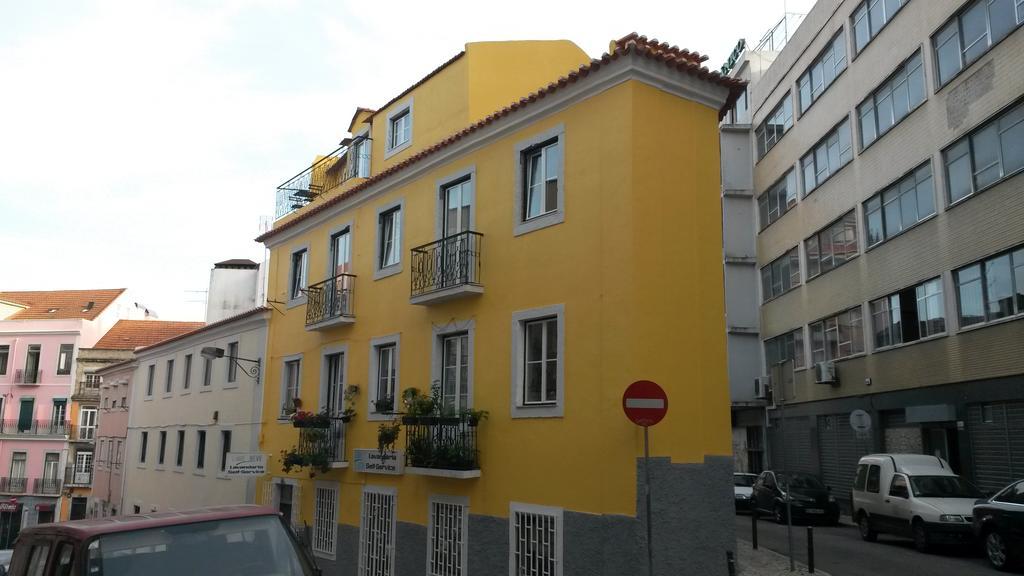 Lisbon Sloped Ceiling Apartment Exterior photo