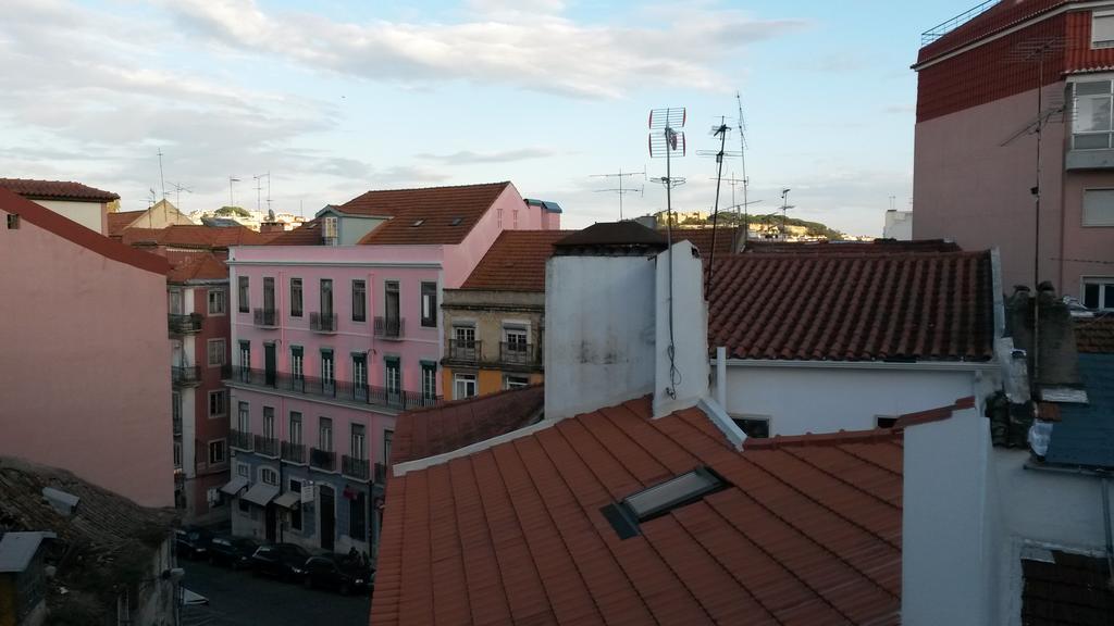 Lisbon Sloped Ceiling Apartment Exterior photo